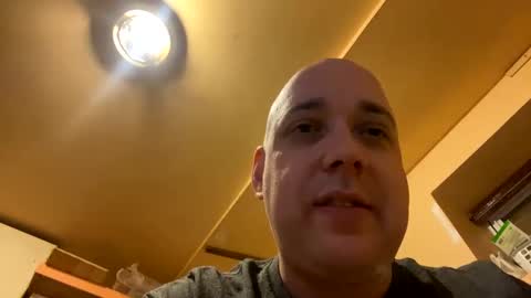 Snapshot of auz1812 chatting on 12.27.24 Auz online show from 12.27.24