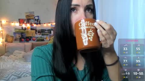 Snapshot of ava_athena chatting on 09.10.25 Ava online show from 09.10.25