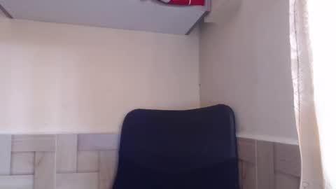 Snapshot of ava_f0xy chatting on 01.15.25 Ava Jordana online show from 01.15.25