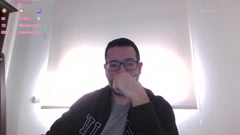 Snapshot of avago chatting on 02.01.25 avago online show from 02.01.25