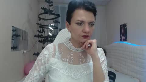 avasaturnian online show from 10.16.25