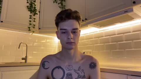 Snapshot of avegothy chatting on 01.03.25 gothy 3 online show from 01.03.25