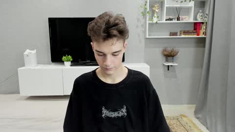 Snapshot of avegothy chatting on 02.08.25 gothy 3 online show from 02.08.25