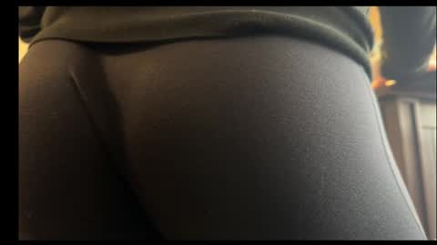 Snapshot of axel101101 chatting on 12.25.24 Axel Palacios online show from 12.25.24