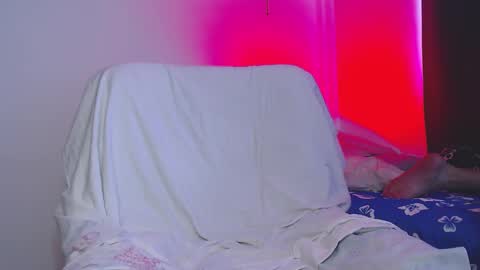 Snapshot of axel_7070 chatting on 10.28.25 Independiente Model online show from 10.28.25