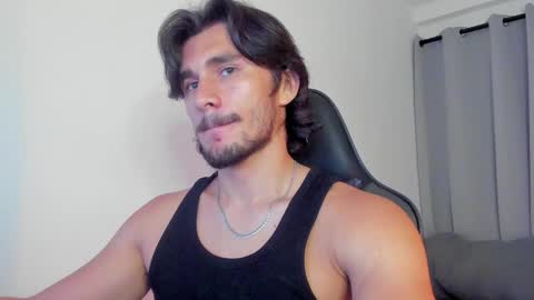 Snapshot of axel_owen chatting on 09.20.25 Axel online show from 09.20.25