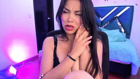 Snapshot of aylin_diazz chatting on 01.09.25 Aylin online show from 01.09.25