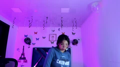 Snapshot of aylin_diazz chatting on 01.27.25 Aylin online show from 01.27.25