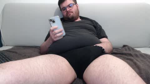 Snapshot of azer912 chatting on 02.10.25 Azer online show from 02.10.25