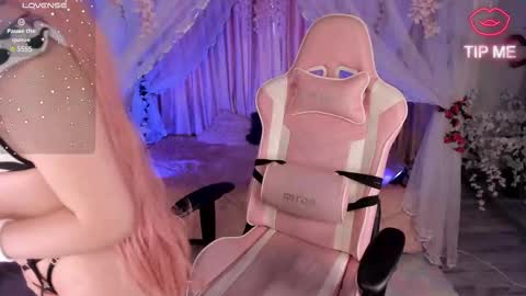 Snapshot of baby_lolli_pop chatting on 03.03.25 antonella online show from 03.03.25