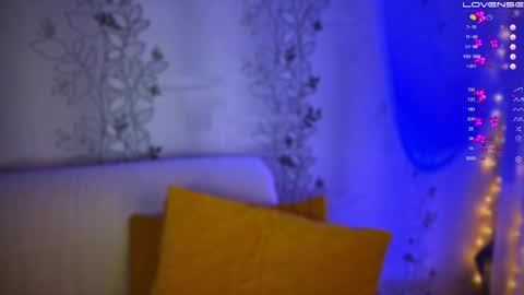 Snapshot of babyfoxyy chatting on 12.12.24 maddy online show from 12.12.24