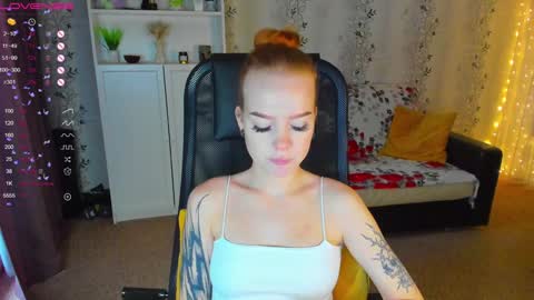 Snapshot of babyfoxyy chatting on 12.29.24 maddy online show from 12.29.24