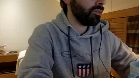 Snapshot of babyhardy chatting on 12.13.24 Tom A.    online show from 12.13.24