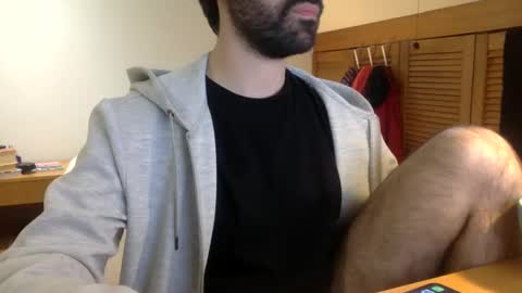 Snapshot of babyhardy chatting on 01.06.25 Tom A.    online show from 01.06.25