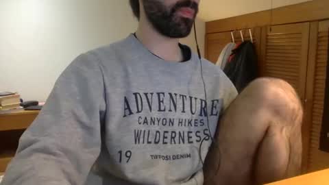 Snapshot of babyhardy chatting on 01.08.25 Tom A.    online show from 01.08.25