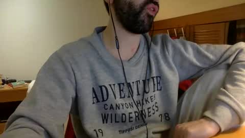 Snapshot of babyhardy chatting on 01.21.25 Tom A.    online show from 01.21.25