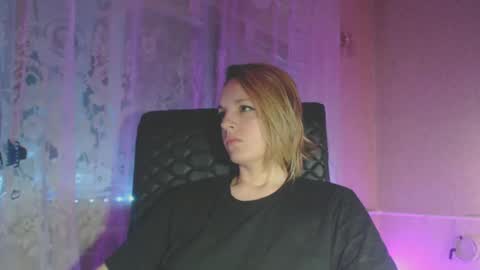 Snapshot of babymuro4ka chatting on 01.10.25 Sonya online show from 01.10.25