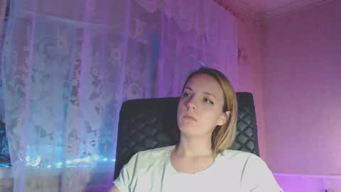 Snapshot of babymuro4ka chatting on 01.23.25 Sonya online show from 01.23.25
