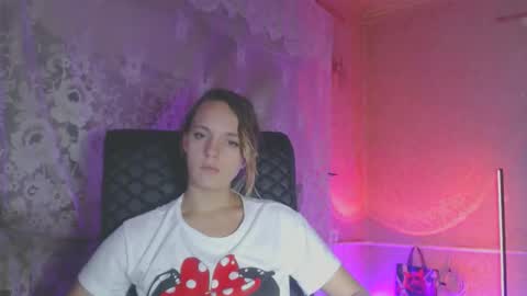 Snapshot of babymuro4ka chatting on 10.14.25 Sonya online show from 10.14.25