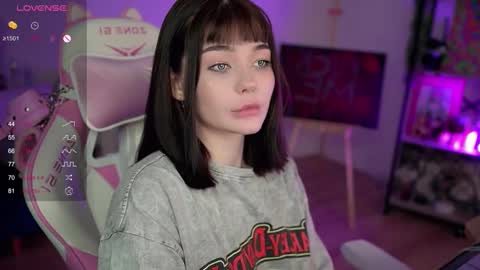 Snapshot of babyroxynill chatting on 01.30.25 Nika online show from 01.30.25