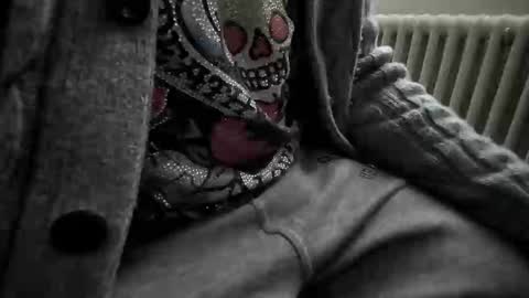 Snapshot of backfromashes chatting on 03.11.25 Armin online show from 03.11.25