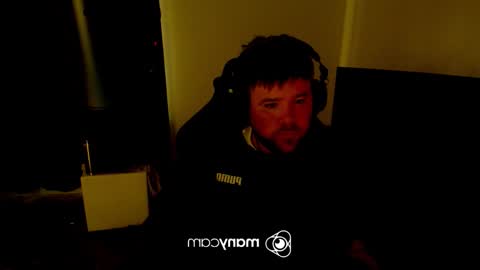 Snapshot of baftez chatting on 10.04.25 Baffels online show from 10.04.25