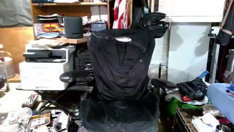 Snapshot of balddickstroking chatting on 10.17.25 balddickstroking online show from 10.17.25