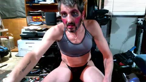 Snapshot of balddickstroking chatting on 10.18.25 balddickstroking online show from 10.18.25