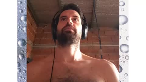 Snapshot of banana_argen_15 chatting on 01.01.25 Ezequiel online show from 01.01.25