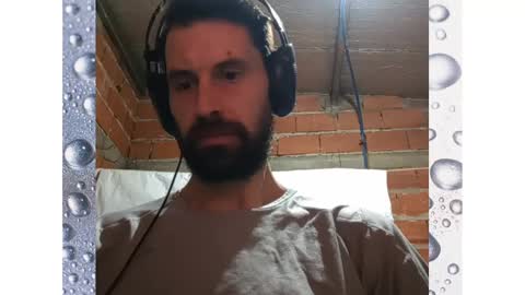 Snapshot of banana_argen_15 chatting on 01.12.25 Ezequiel online show from 01.12.25