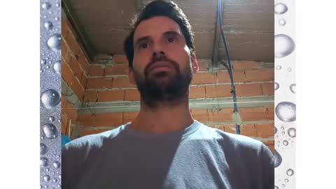 Snapshot of banana_argen_15 chatting on 02.05.25 Ezequiel online show from 02.05.25