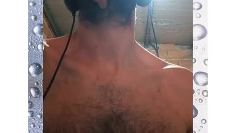 Snapshot of banana_argen_15 chatting on 02.20.25 Ezequiel online show from 02.20.25