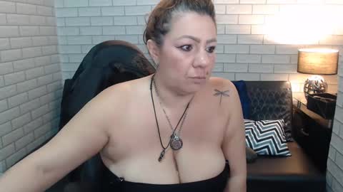 Snapshot of barbara_portman chatting on 02.17.25 Barbara online show from 02.17.25