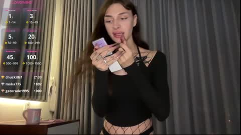 Snapshot of barbie_bi chatting on 12.05.24 My name is Molly. Please say hello I like talking to you. If you have any wishes or obscene desires please use the tip menu online show from 12.05.24