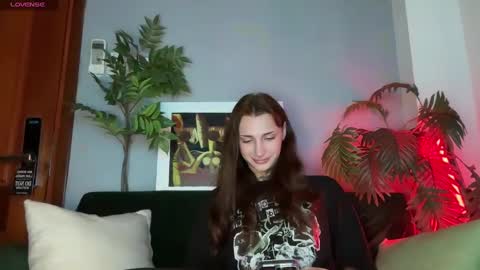 Snapshot of barbie_bi chatting on 02.03.25 My name is Molly. Please say hello I like talking to you. If you have any wishes or obscene desires please use the tip menu online show from 02.03.25