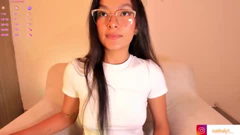 Snapshot of barbie_brunette3 chatting on 09.28.25 independet model online show from 09.28.25