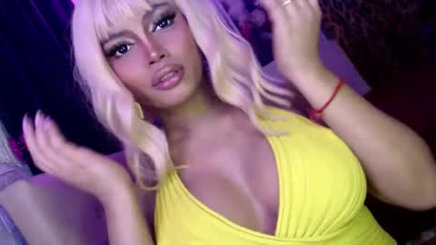 Snapshot of barbie_ivana chatting on 09.15.25 barbei online show from 09.15.25