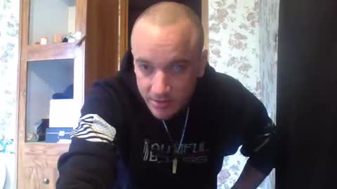 Snapshot of battlewolfxx chatting on 12.20.24 battlewolfxx online show from 12.20.24