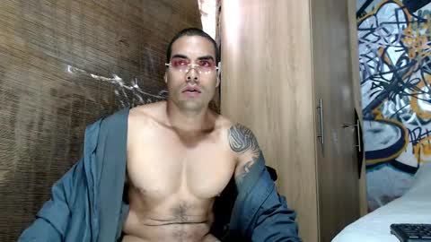 Snapshot of bbc_monster1 chatting on 10.02.25 Justin online show from 10.02.25