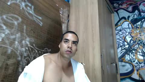 Snapshot of bbc_monster1 chatting on 11.01.25 Justin online show from 11.01.25