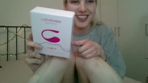 Yours sweet Bea 3 online show from 02.19.25