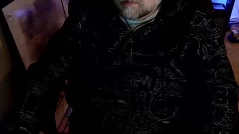 Snapshot of bearded__trouble chatting on 10.31.25 BeardedTrouble online show from 10.31.25