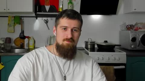 Snapshot of bearded_legend chatting on 01.14.25 Zeus online show from 01.14.25