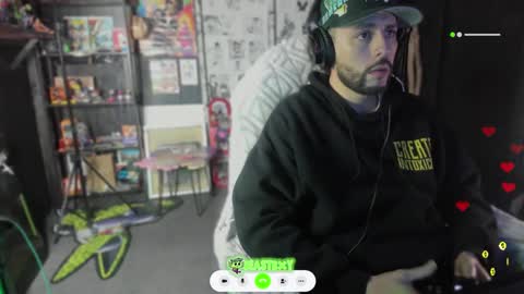 Snapshot of beastbxy chatting on 01.27.25 beast bxy online show from 01.27.25