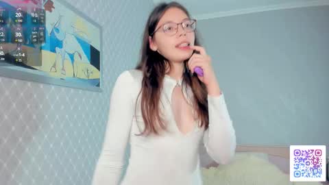 Beatrix or Triss3 online show from 09.20.25