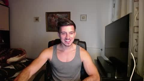 Snapshot of beauty_hard_beast chatting on 10.01.25 Mia and Jake online show from 10.01.25