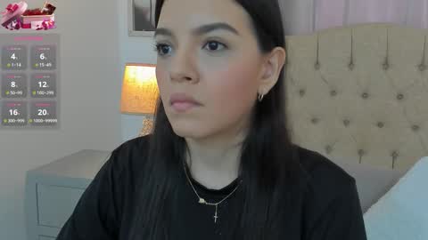 Snapshot of beautyari_ chatting on 09.16.25 Ariana Reyes online show from 09.16.25