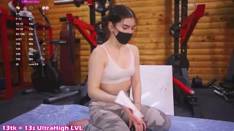 Snapshot of beautyasya chatting on 02.15.25 Asya online show from 02.15.25