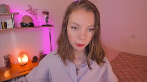 Snapshot of beautyeliise chatting on 01.20.25 Eliise online show from 01.20.25