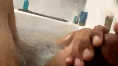 Snapshot of beautyinyoursmile chatting on 01.08.25 love2seeudear online show from 01.08.25